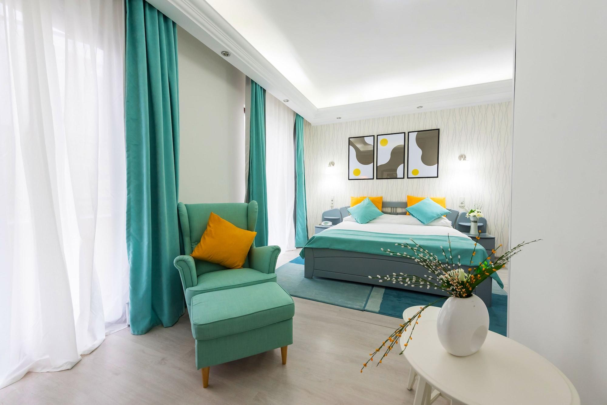 Relax Comfort Suites Hotel Bucarest Esterno foto