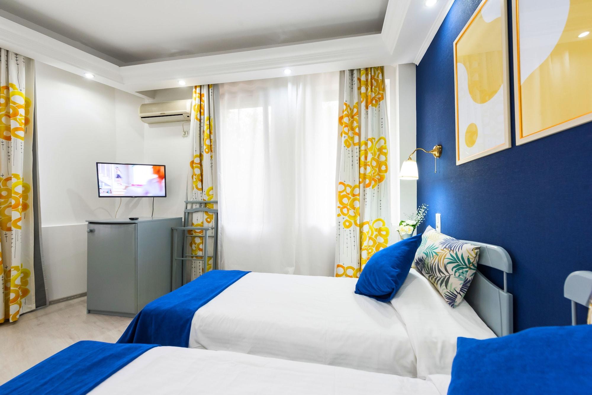Relax Comfort Suites Hotel Bucarest Esterno foto
